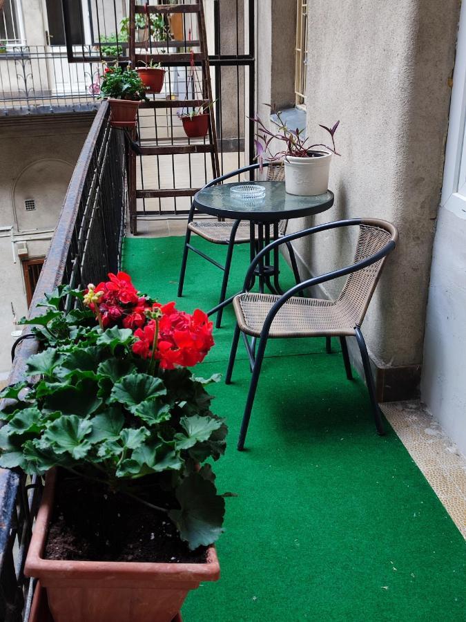A Quiet Place In The Heart Of The City Budapest Esterno foto