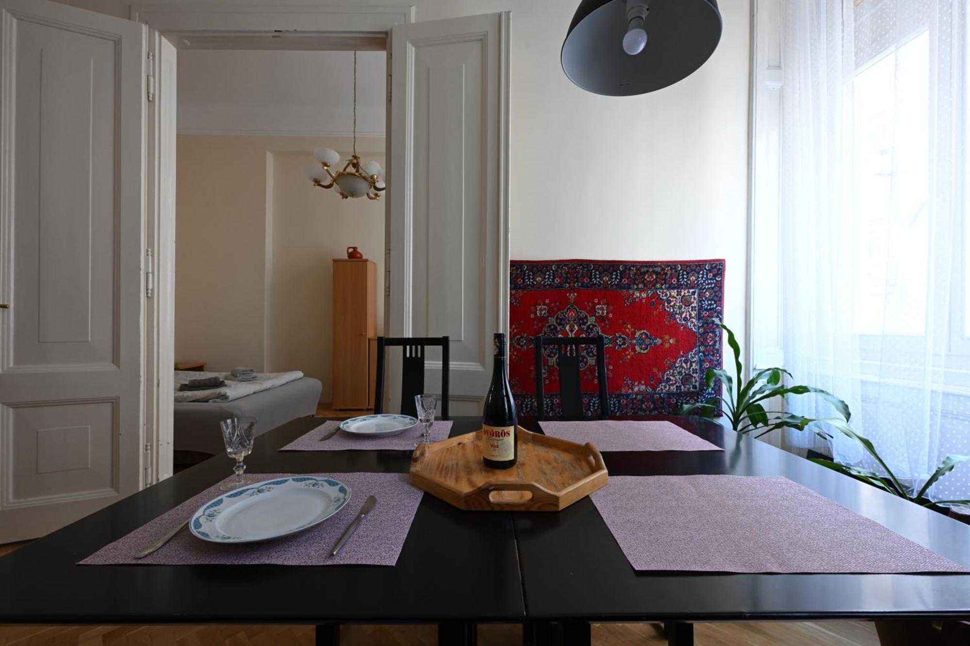 A Quiet Place In The Heart Of The City Budapest Esterno foto