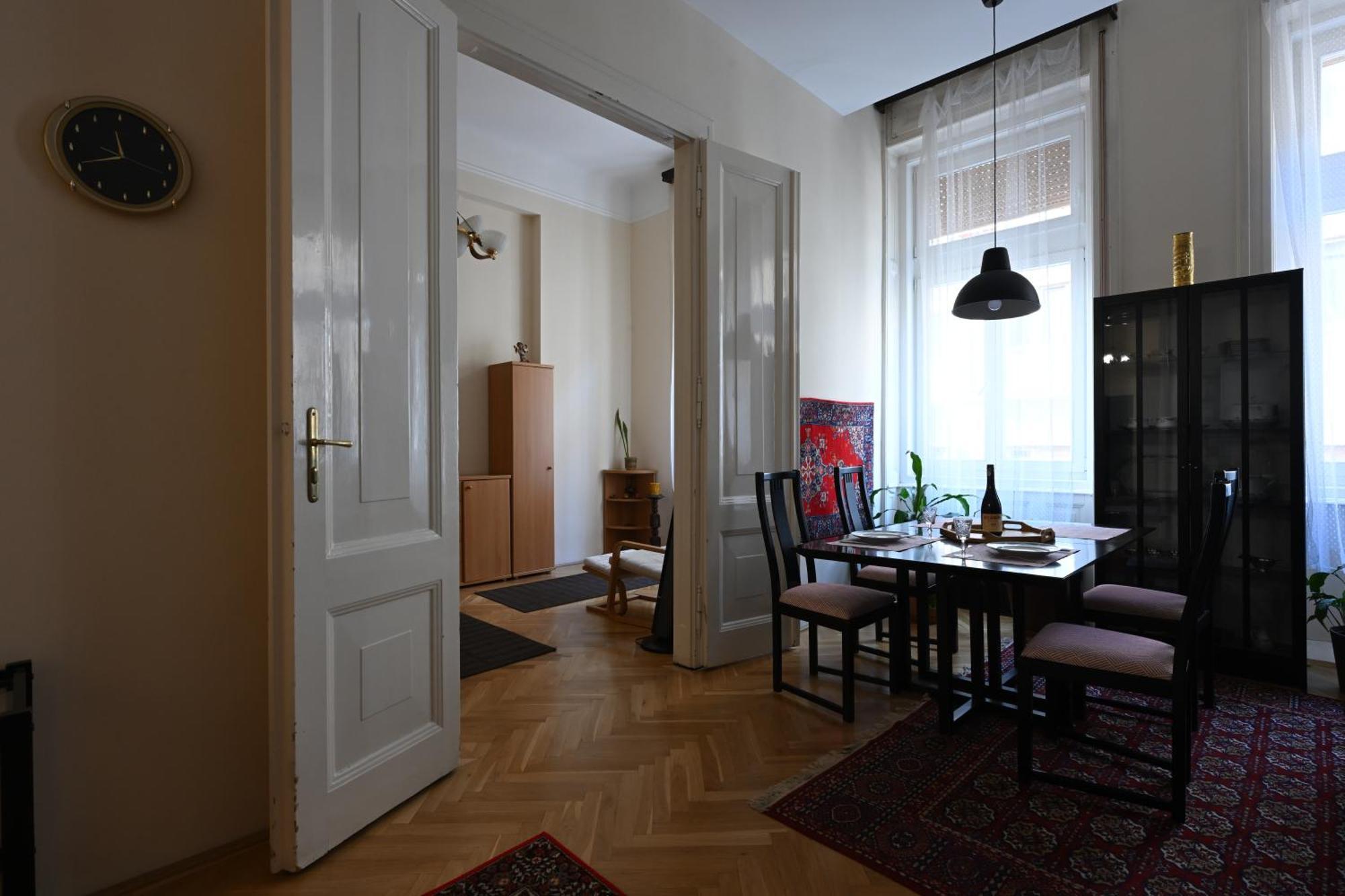 A Quiet Place In The Heart Of The City Budapest Esterno foto