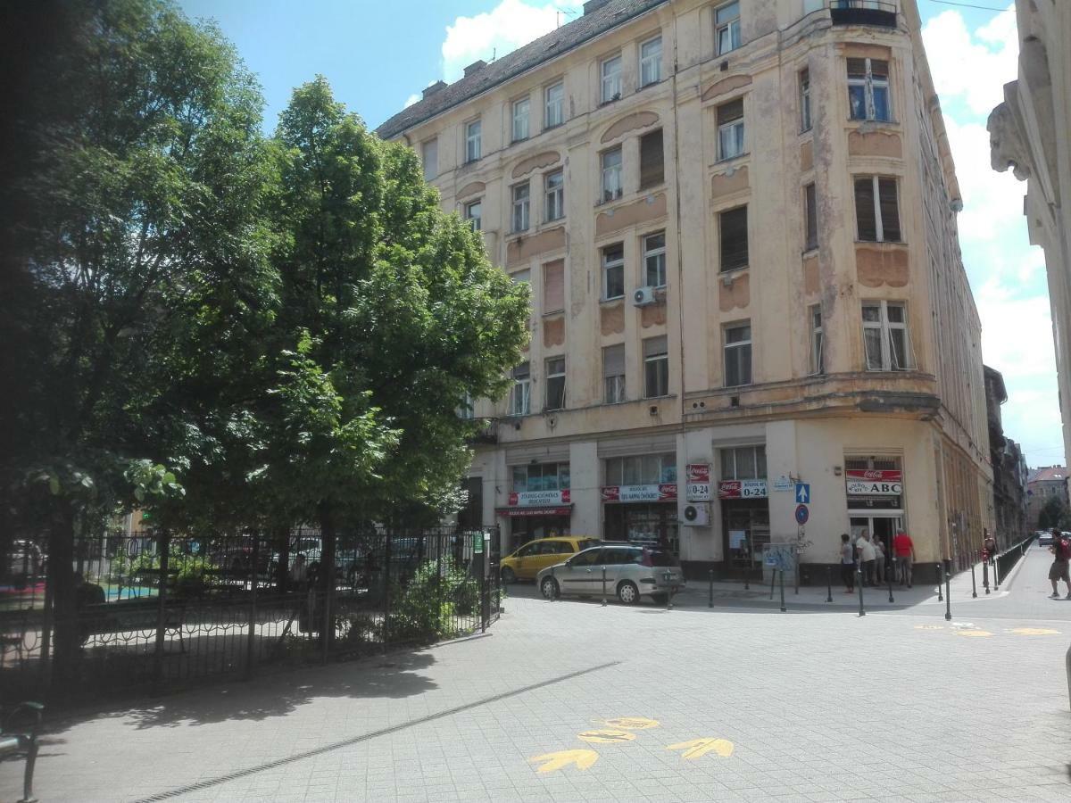 A Quiet Place In The Heart Of The City Budapest Esterno foto